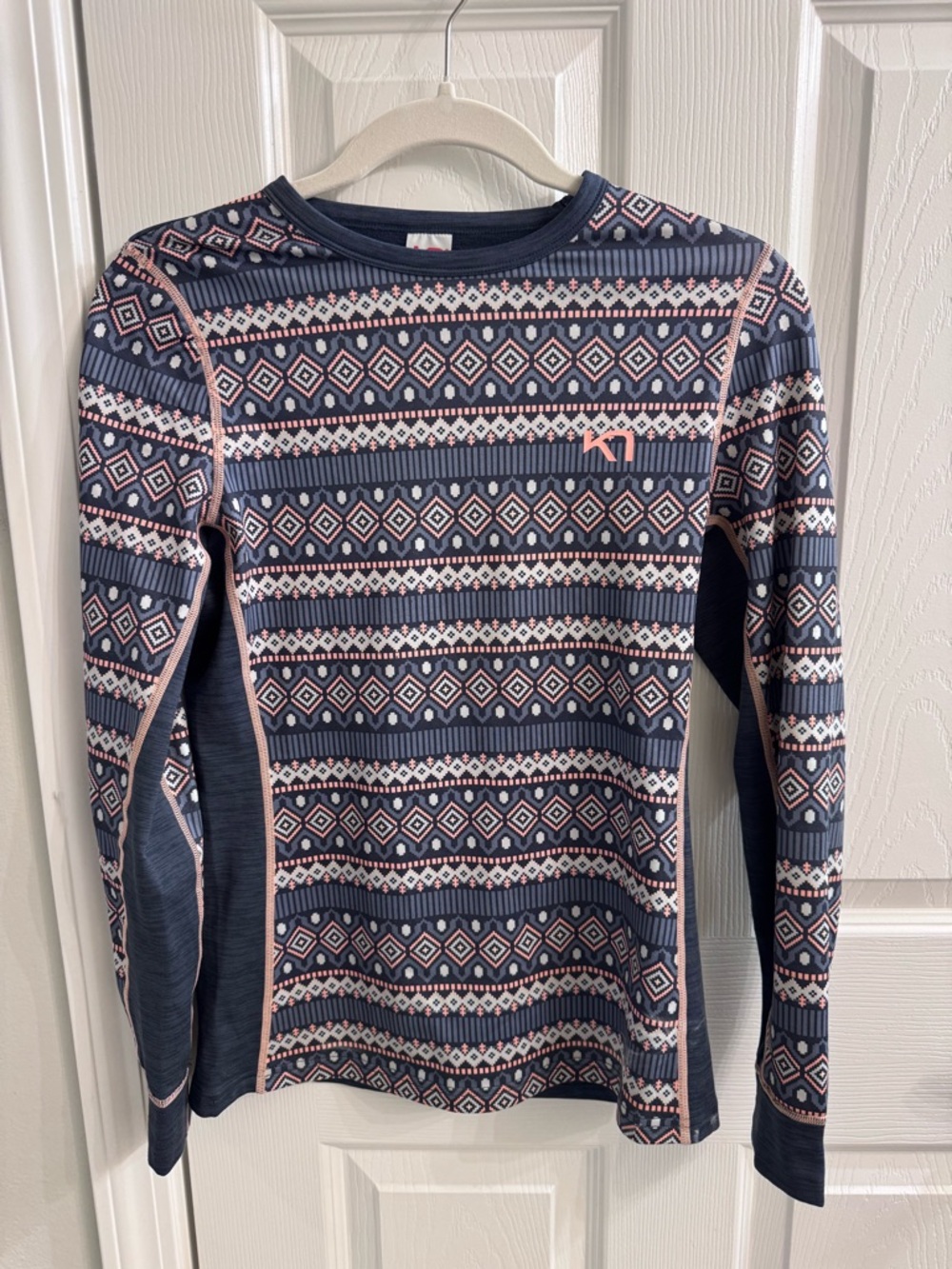 Kari Traa Navy and Pink Geometric Long-Sleeve Top